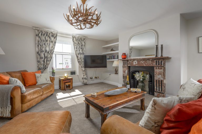 Ashleigh Cottage Living Area 768x512