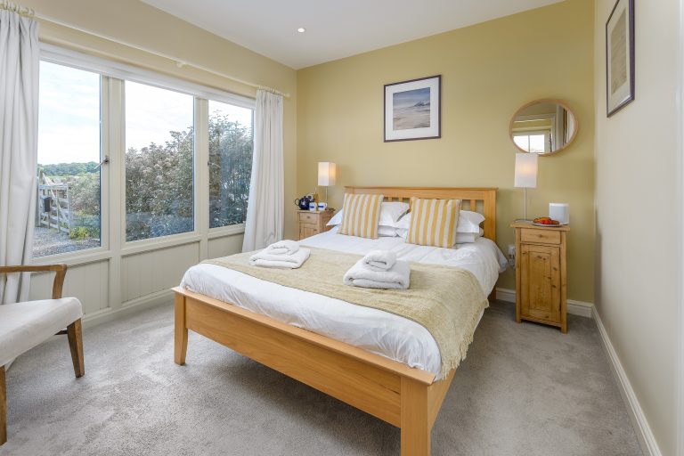 Farne View 2 768x512