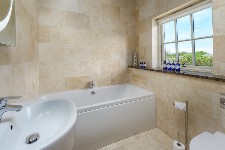 Farne View 8 768x512