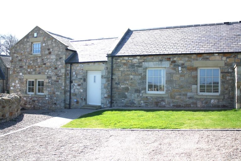 Hermitage Cottage exterior 768x512