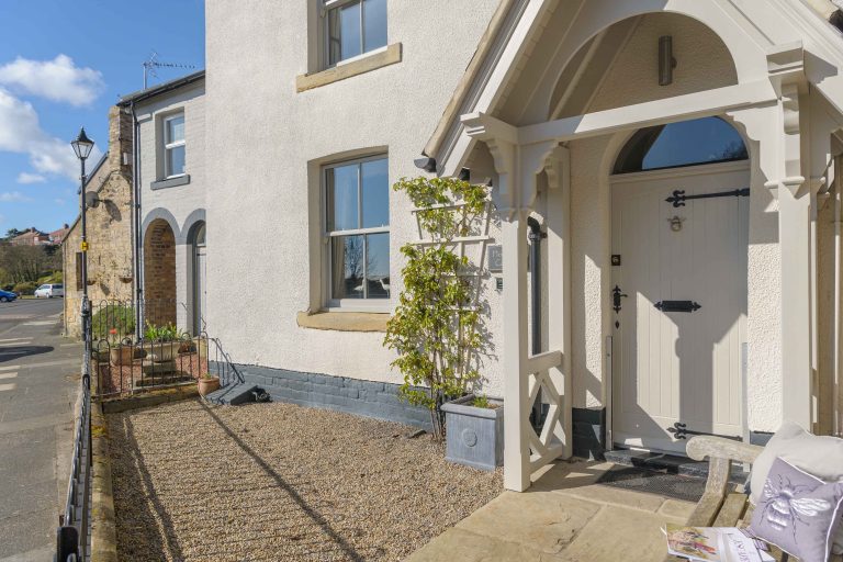 Honeybee Cottage 4 768x512