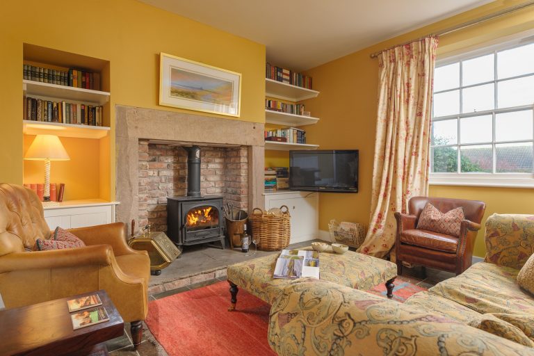 Lounge View 1 768x512