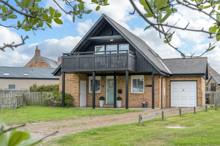 Bobs Beach House Front Externals 1 768x511