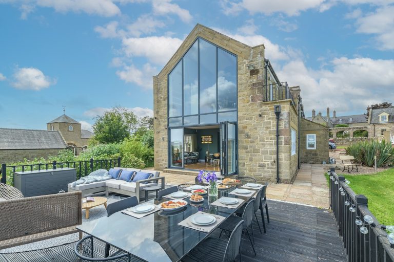 Shepherds Cottage Externals 19 blue sky 768x512